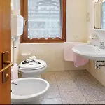 Aparthotel Residence Iris Beb 3*