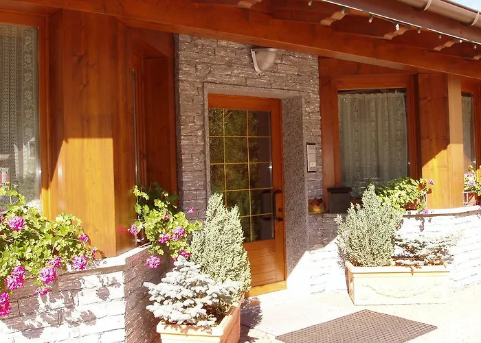 Lägenhetshotell Iris Beb 3*